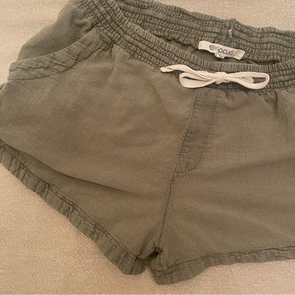 Rip Curl Shorts Medium